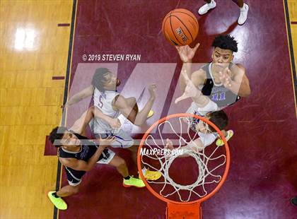 Thumbnail 3 in IMG Academy vs. Montverde Academy (GEICO National Tournament Semifinal) photogallery.