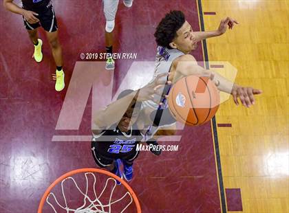 Thumbnail 3 in IMG Academy vs. Montverde Academy (GEICO National Tournament Semifinal) photogallery.
