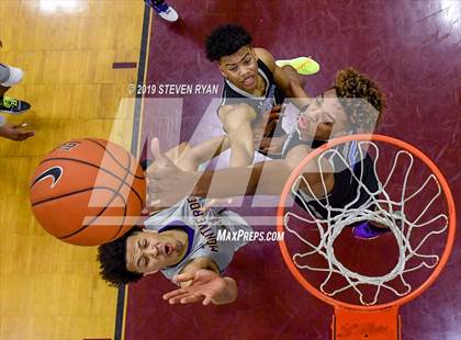 Thumbnail 3 in IMG Academy vs. Montverde Academy (GEICO National Tournament Semifinal) photogallery.