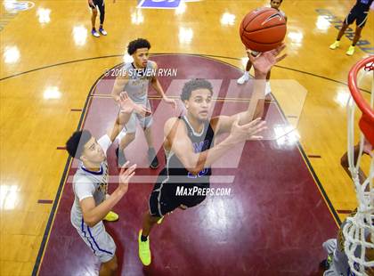 Thumbnail 3 in IMG Academy vs. Montverde Academy (GEICO National Tournament Semifinal) photogallery.