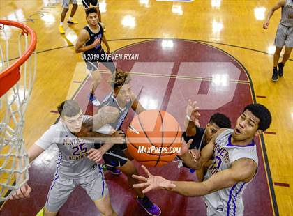 Thumbnail 3 in IMG Academy vs. Montverde Academy (GEICO National Tournament Semifinal) photogallery.