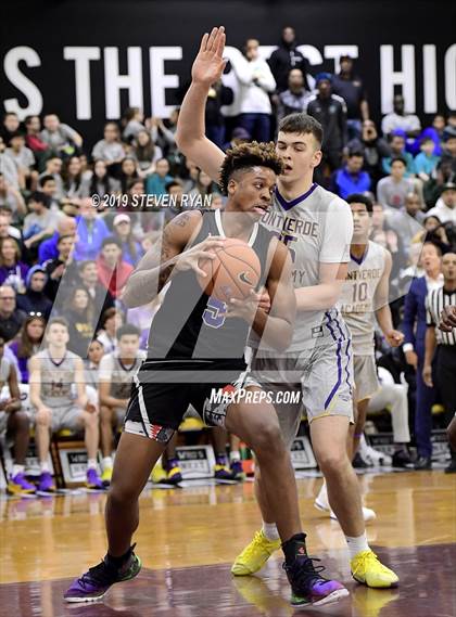 Thumbnail 3 in IMG Academy vs. Montverde Academy (GEICO National Tournament Semifinal) photogallery.