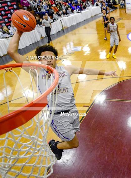 Thumbnail 1 in IMG Academy vs. Montverde Academy (GEICO National Tournament Semifinal) photogallery.