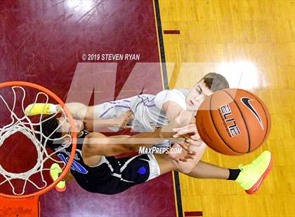 Thumbnail 2 in IMG Academy vs. Montverde Academy (GEICO National Tournament Semifinal) photogallery.