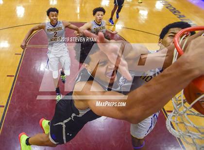 Thumbnail 3 in IMG Academy vs. Montverde Academy (GEICO National Tournament Semifinal) photogallery.