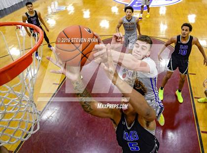 Thumbnail 3 in IMG Academy vs. Montverde Academy (GEICO National Tournament Semifinal) photogallery.