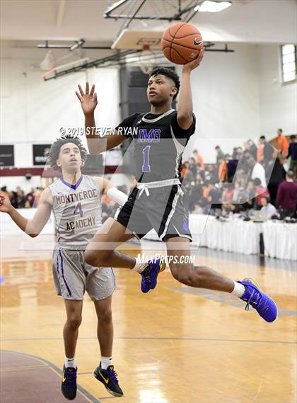 Thumbnail 2 in IMG Academy vs. Montverde Academy (GEICO National Tournament Semifinal) photogallery.