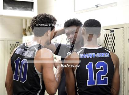 Thumbnail 1 in IMG Academy vs. Montverde Academy (GEICO National Tournament Semifinal) photogallery.