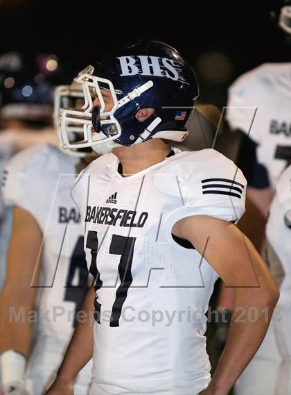 Thumbnail 1 in Bakersfield vs. Mission Hills (CIF SoCal D1 Regional Final) photogallery.