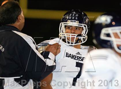 Thumbnail 2 in Bakersfield vs. Mission Hills (CIF SoCal D1 Regional Final) photogallery.