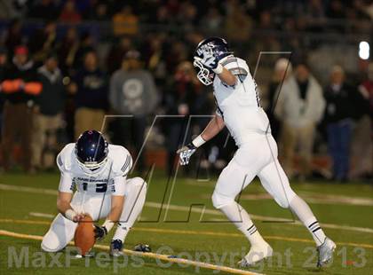 Thumbnail 3 in Bakersfield vs. Mission Hills (CIF SoCal D1 Regional Final) photogallery.
