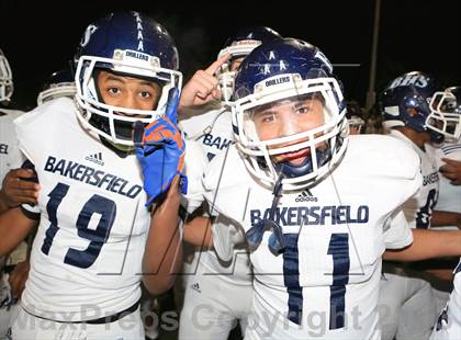 Thumbnail 1 in Bakersfield vs. Mission Hills (CIF SoCal D1 Regional Final) photogallery.