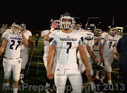 Thumbnail 2 in Bakersfield vs. Mission Hills (CIF SoCal D1 Regional Final) photogallery.