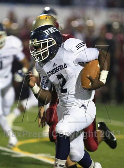 Thumbnail 2 in Bakersfield vs. Mission Hills (CIF SoCal D1 Regional Final) photogallery.