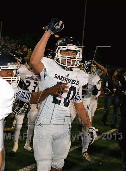 Thumbnail 1 in Bakersfield vs. Mission Hills (CIF SoCal D1 Regional Final) photogallery.