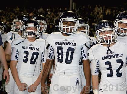 Thumbnail 1 in Bakersfield vs. Mission Hills (CIF SoCal D1 Regional Final) photogallery.