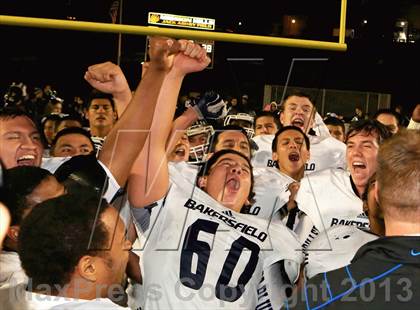 Thumbnail 1 in Bakersfield vs. Mission Hills (CIF SoCal D1 Regional Final) photogallery.