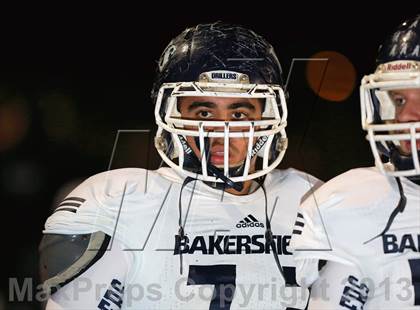 Thumbnail 3 in Bakersfield vs. Mission Hills (CIF SoCal D1 Regional Final) photogallery.