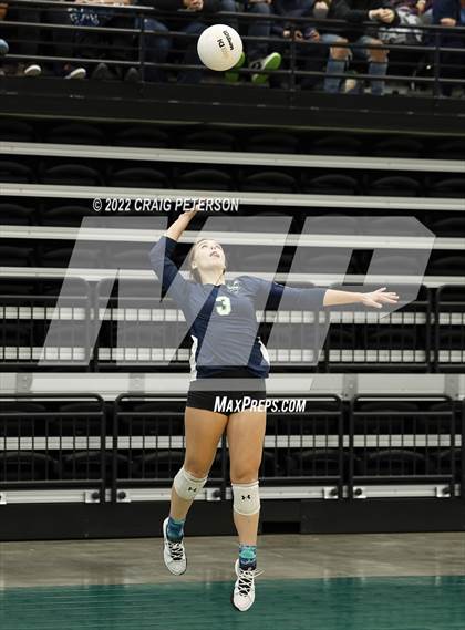 Thumbnail 3 in Timpanogos vs. Bountiful (UHSAA 5A Quarterfinal) photogallery.
