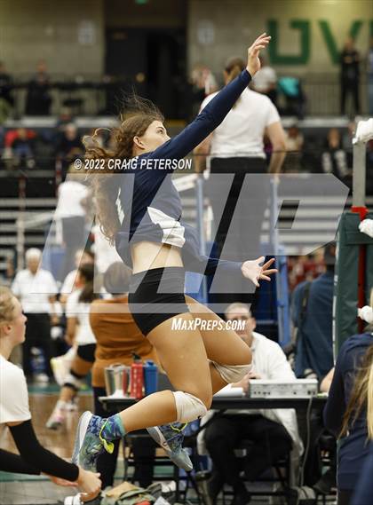 Thumbnail 1 in Timpanogos vs. Bountiful (UHSAA 5A Quarterfinal) photogallery.