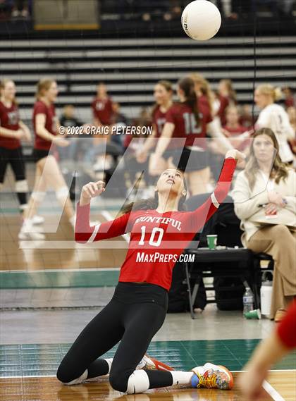 Thumbnail 1 in Timpanogos vs. Bountiful (UHSAA 5A Quarterfinal) photogallery.