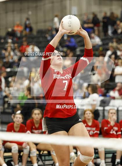 Thumbnail 3 in Timpanogos vs. Bountiful (UHSAA 5A Quarterfinal) photogallery.