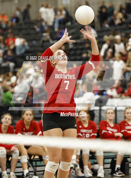Thumbnail 3 in Timpanogos vs. Bountiful (UHSAA 5A Quarterfinal) photogallery.