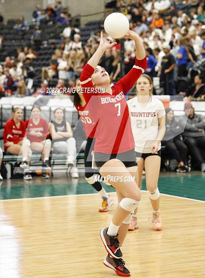 Thumbnail 1 in Timpanogos vs. Bountiful (UHSAA 5A Quarterfinal) photogallery.