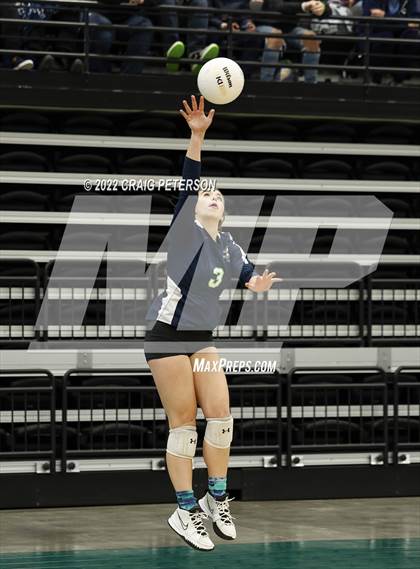 Thumbnail 3 in Timpanogos vs. Bountiful (UHSAA 5A Quarterfinal) photogallery.