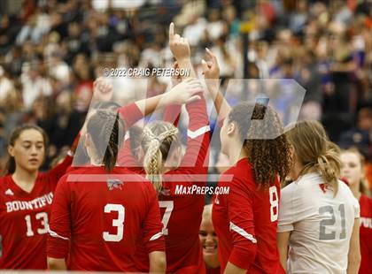 Thumbnail 2 in Timpanogos vs. Bountiful (UHSAA 5A Quarterfinal) photogallery.