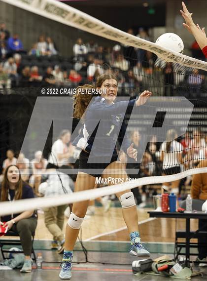 Thumbnail 1 in Timpanogos vs. Bountiful (UHSAA 5A Quarterfinal) photogallery.