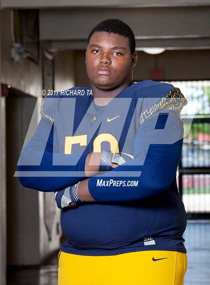Thumbnail 2 in St. Thomas Aquinas (Preseason Early Contenders Photo Shoot)  photogallery.