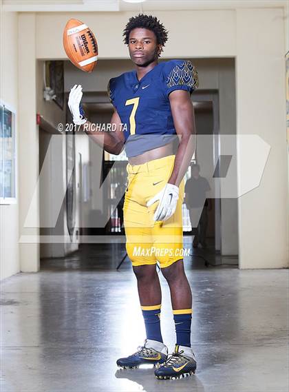 Thumbnail 1 in St. Thomas Aquinas (Preseason Early Contenders Photo Shoot)  photogallery.