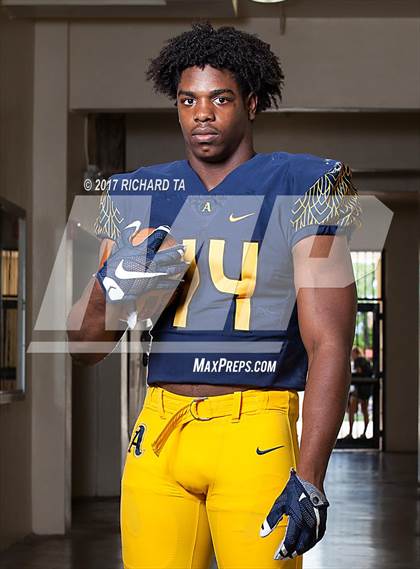 Thumbnail 2 in St. Thomas Aquinas (Preseason Early Contenders Photo Shoot)  photogallery.