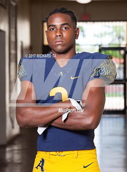 Thumbnail 1 in St. Thomas Aquinas (Preseason Early Contenders Photo Shoot)  photogallery.