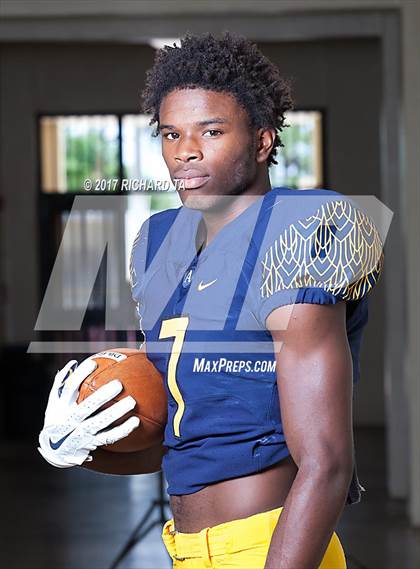 Thumbnail 1 in St. Thomas Aquinas (Preseason Early Contenders Photo Shoot)  photogallery.