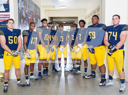 Thumbnail 3 in St. Thomas Aquinas (Preseason Early Contenders Photo Shoot)  photogallery.