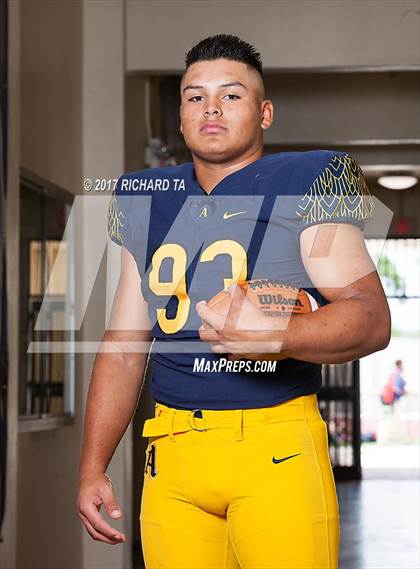 Thumbnail 2 in St. Thomas Aquinas (Preseason Early Contenders Photo Shoot)  photogallery.