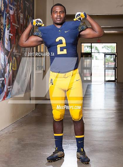 Thumbnail 1 in St. Thomas Aquinas (Preseason Early Contenders Photo Shoot)  photogallery.