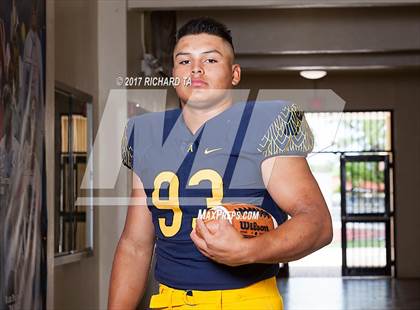 Thumbnail 3 in St. Thomas Aquinas (Preseason Early Contenders Photo Shoot)  photogallery.