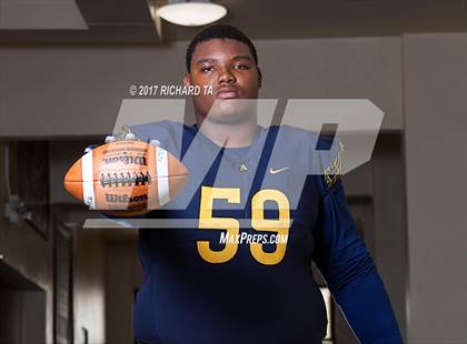 Thumbnail 2 in St. Thomas Aquinas (Preseason Early Contenders Photo Shoot)  photogallery.