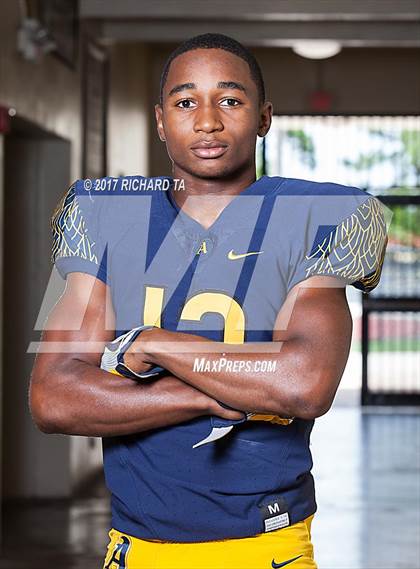 Thumbnail 2 in St. Thomas Aquinas (Preseason Early Contenders Photo Shoot)  photogallery.