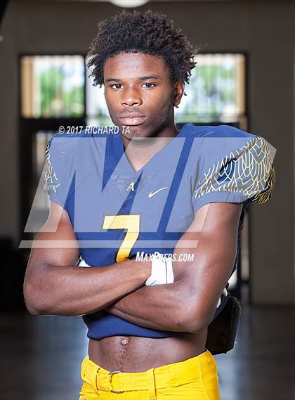 Thumbnail 3 in St. Thomas Aquinas (Preseason Early Contenders Photo Shoot)  photogallery.
