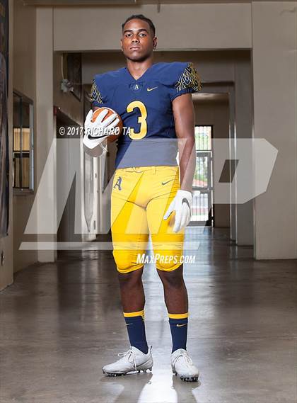 Thumbnail 3 in St. Thomas Aquinas (Preseason Early Contenders Photo Shoot)  photogallery.