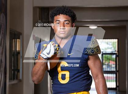 Thumbnail 3 in St. Thomas Aquinas (Preseason Early Contenders Photo Shoot)  photogallery.