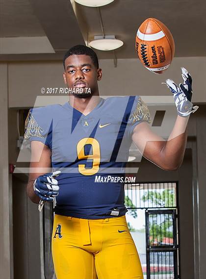 Thumbnail 1 in St. Thomas Aquinas (Preseason Early Contenders Photo Shoot)  photogallery.