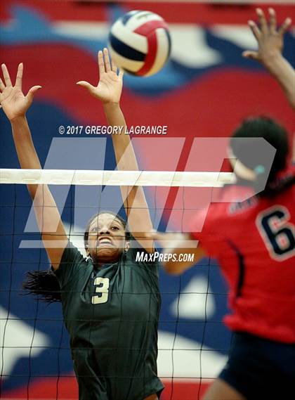 Thumbnail 2 in Keller vs Grapevine photogallery.