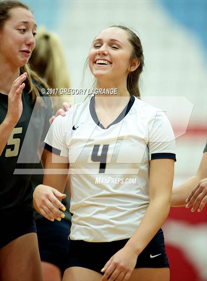 Thumbnail 2 in Keller vs Grapevine photogallery.