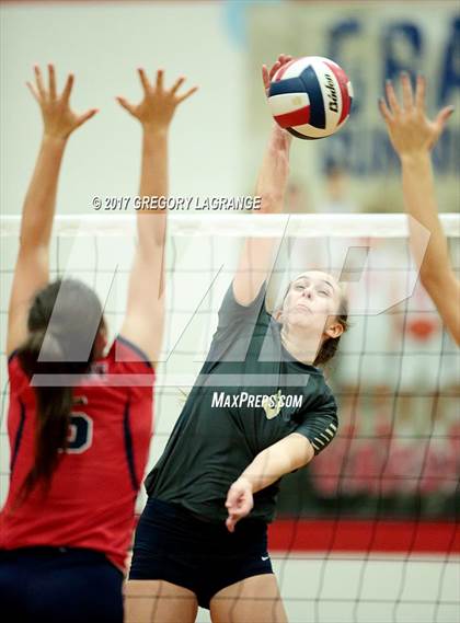 Thumbnail 2 in Keller vs Grapevine photogallery.
