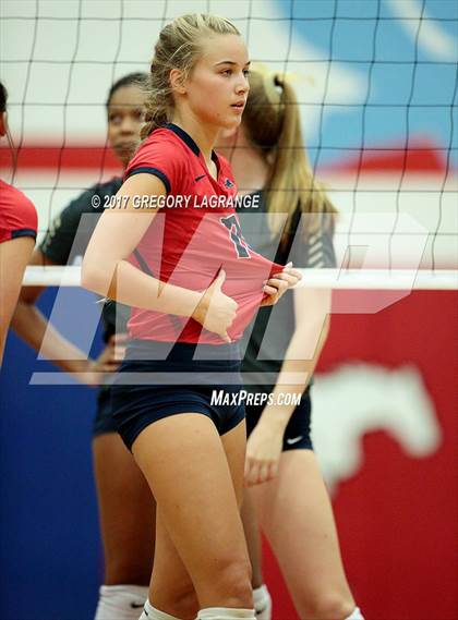 Thumbnail 3 in Keller vs Grapevine photogallery.